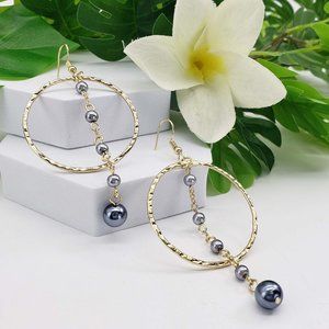 Hoop multi-pearl drop earrings